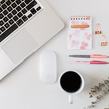 天是红河岸漫画下载,漫溯历史长河，探寻神秘古域